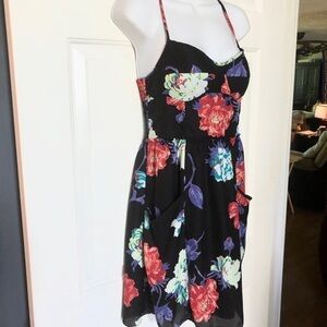 American Eagle Black Floral Spaghetti Strap Summer Dress With Pockets Size Small